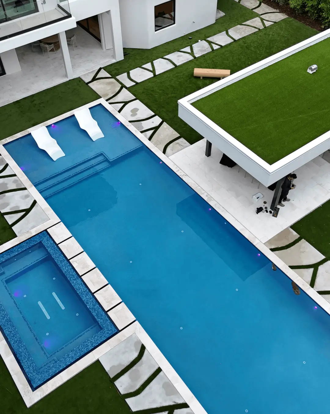 954pool2